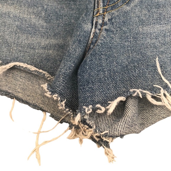 GRLFRND Cindy High-Rise Cut Off Short in Nobody Does it Better - Picture 6 of 16